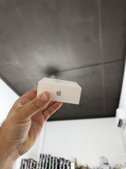 Apple Airpods 4 нові ,запаковані