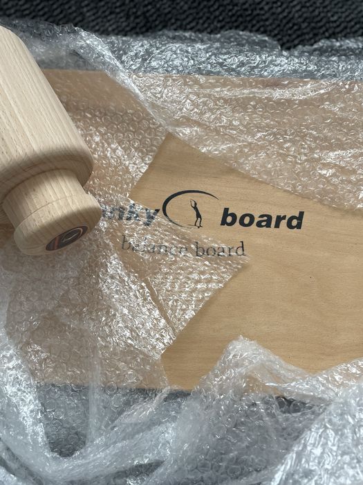 Wonky Board Balance Board – New with Non-Slip Mat