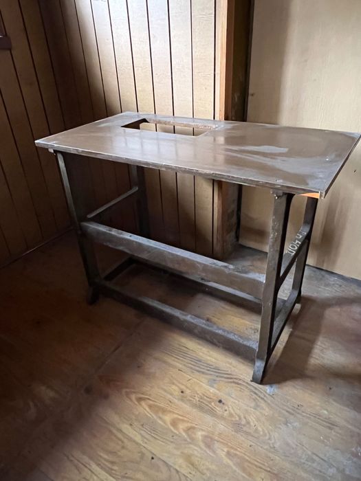 Stół żelazny pod warsztat  krajzaga