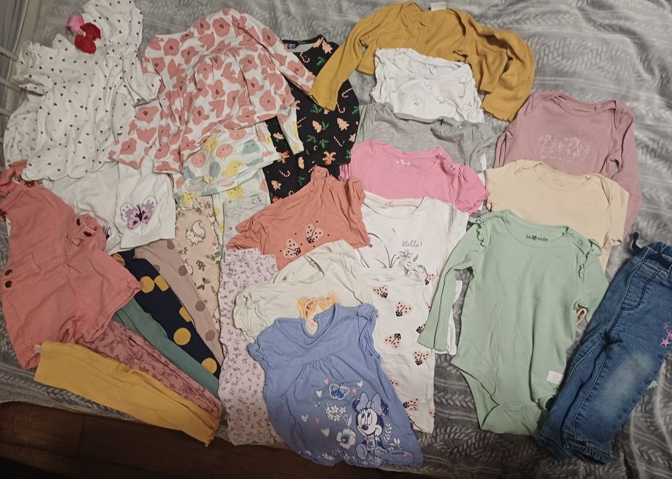 Paka ubrań od 74 do 98