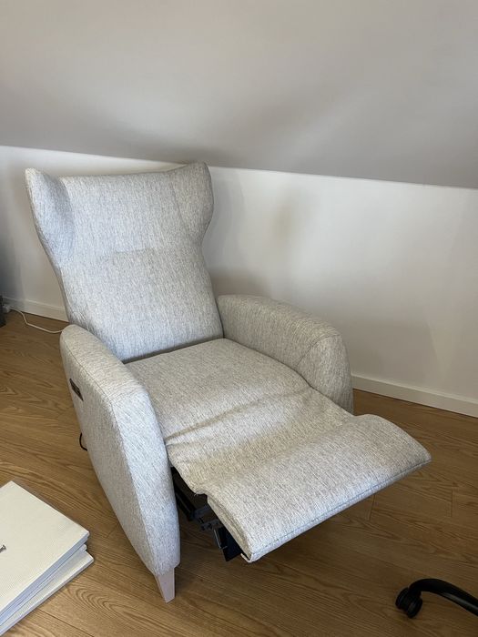 Cadeirão elétrico novo