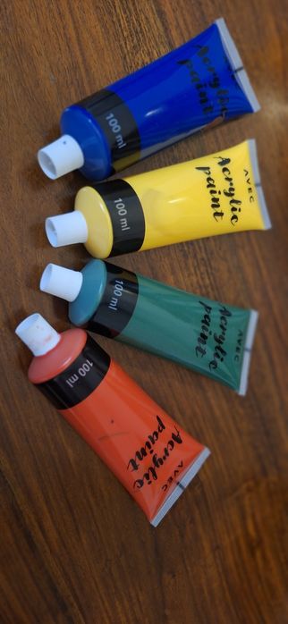 Tubki farba akrylowa