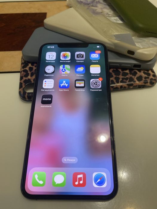 Продам Iphone Xs Max