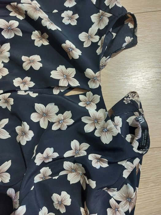 Sukienka zwiewna ZARA