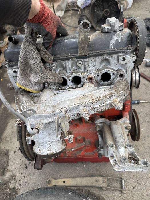 двигун 1.8 бензин Volkswagen Passat b3