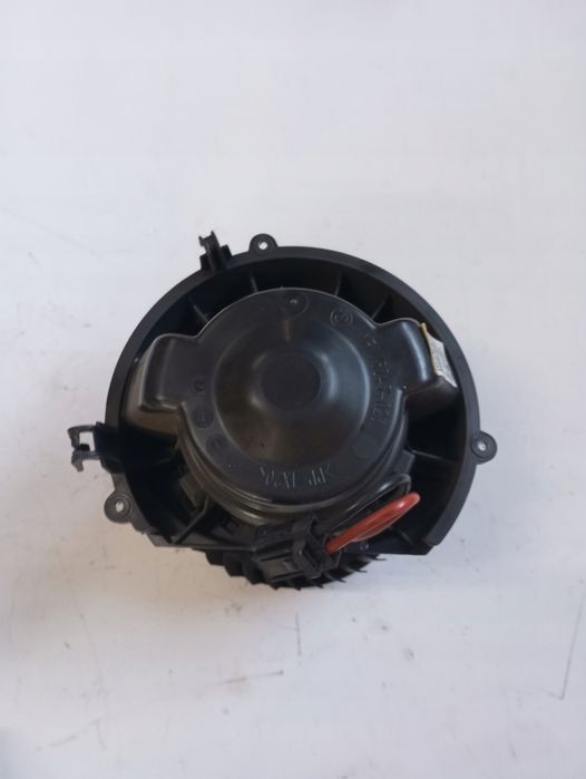Wentylator nagrzewnicy BMW F40 9297751