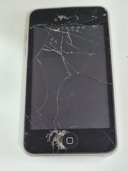 Apple iPod A1318"32Gb A1288 "8Gb"