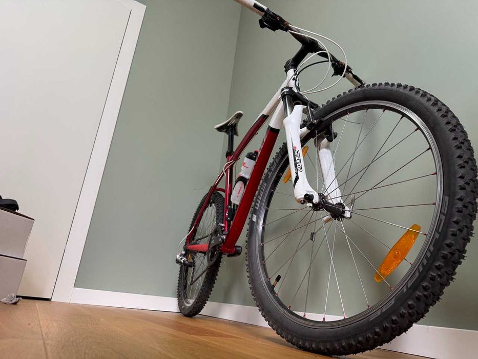 Велосипед Specialized Rockhopper, дуже легкий 11кг, колеса 26, розмір 21 дюйм(XL)