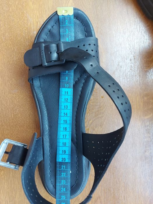 Сандалі, босоніжки. Шкіра. 38р.