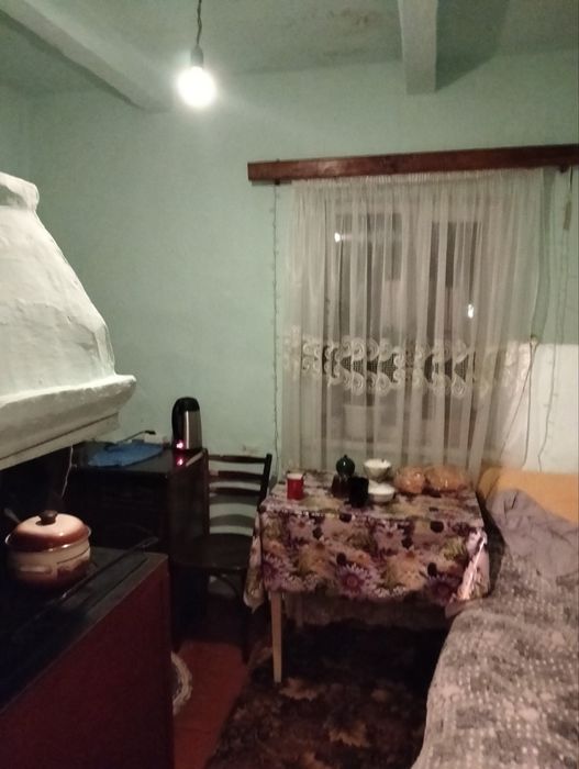 Продаж будинку 50 км від Луцька