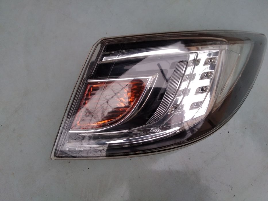 Фонарь задній MAZDA 6