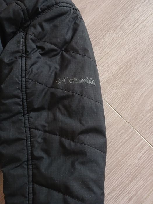 Продам куртку осінню весняну  Columbia