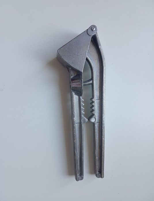 Kwadratowy wyciskacz