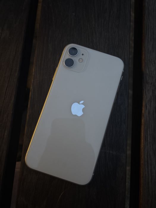 iPhone - iPhone11　ホワイト　128GB　新品未開封 iPhone 11 iPhone11 128GB ホワイト SIMフリー 中古 本体 良品