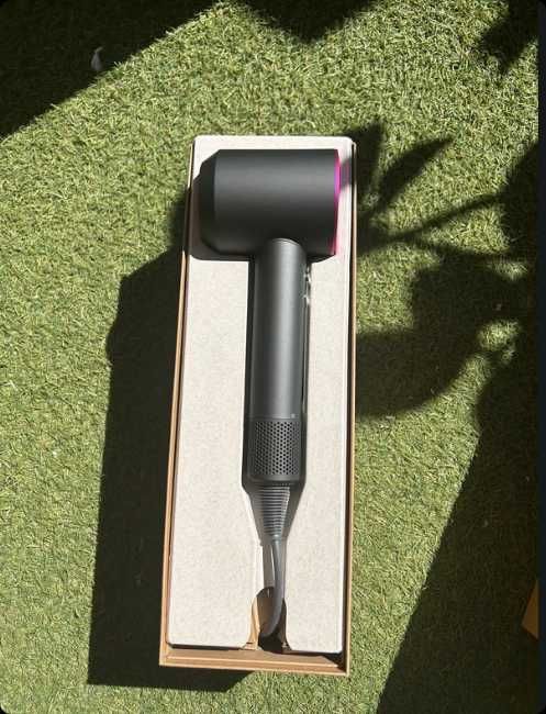 Nowa Stan idealny suszarka do włosów prezent - Dyson HD08