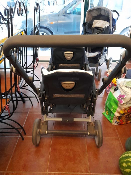 Carrinho de bebé para gémeos