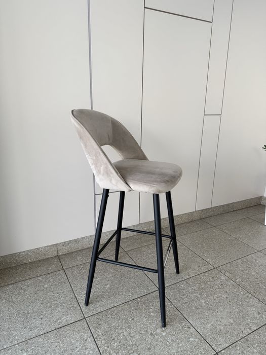 Барні стільці для бровиста/візажу/власного використання