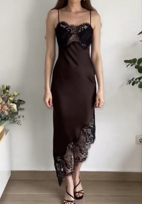 Асиметрична атласна сукня Zara з мереживом вечірнє атласне плаття Zara сатинова сукня розмір хс/с
