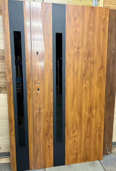 Drzwi Zewnętrzne / Dwuskrzydłowe / 90 + 30 / Prawe / Złoty Dąb / Polski Produkt