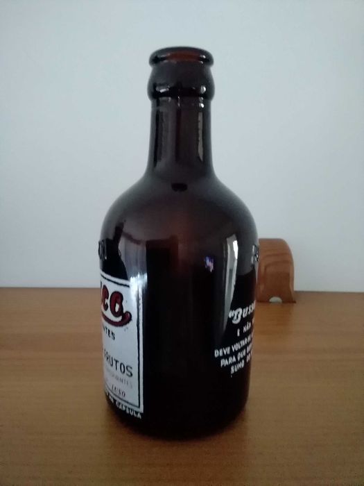 Garrafa Pirogravada Tipo Pote: Laranjada dos Refrigerantes Bussaco - Luso