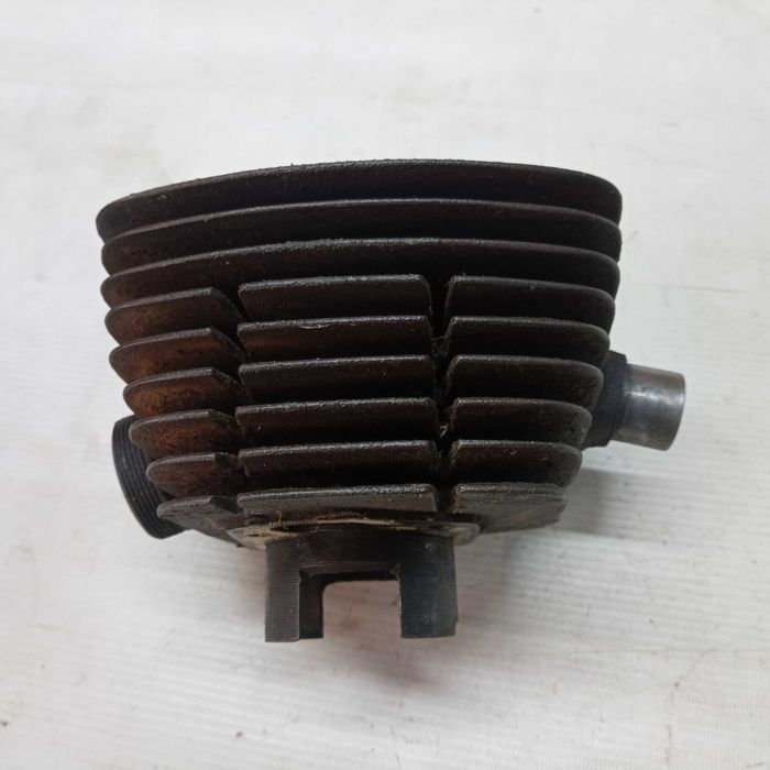Cylinder żeliwny WSK 125 M060B3 PRL