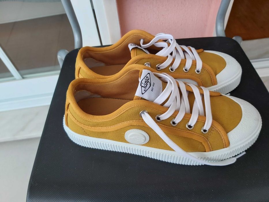 Ténis Sanjo cor mostarda novos