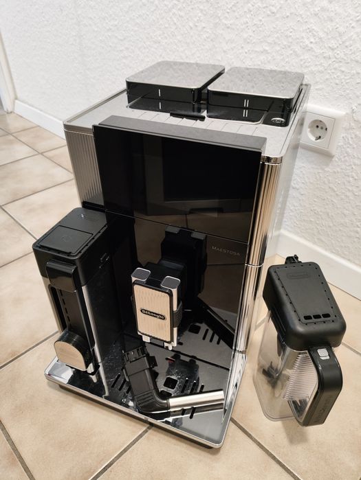 Кавомашина Delonghi Maestoza - преміальна кавомашина для дому