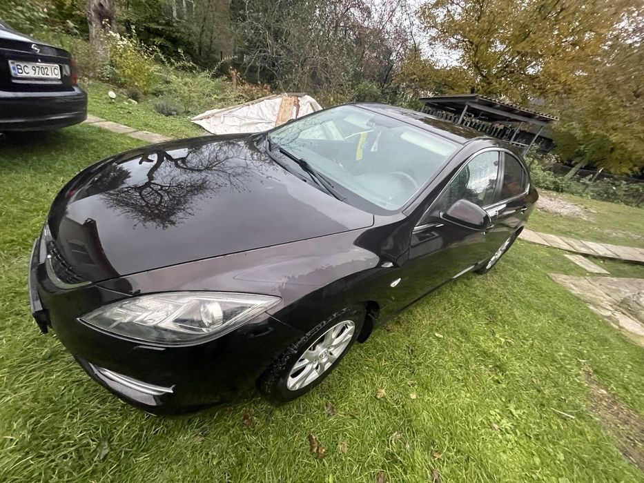 Мазда 6 2010 року