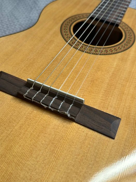 Piękna  gitara klasyczna