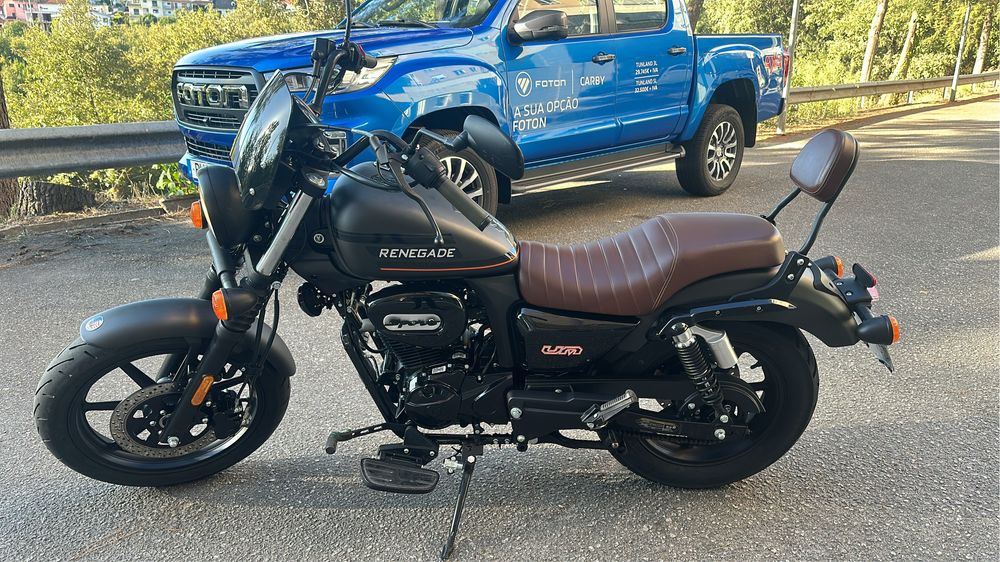 UM renegade 125 sport como nova
