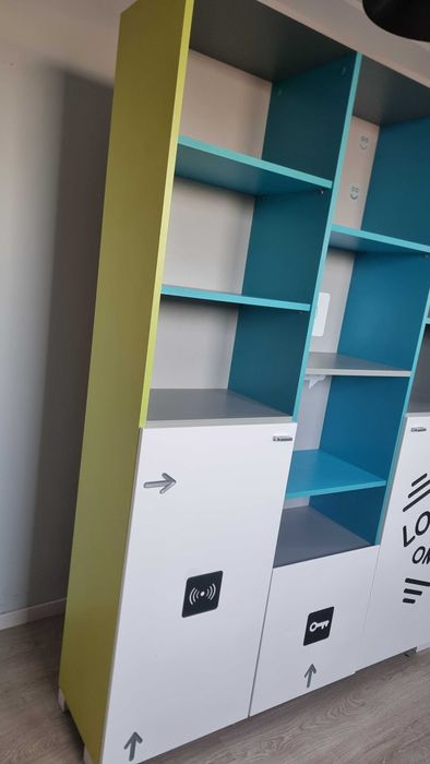 Regał i biurko firmy Meblik