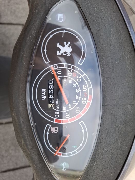 Peugeot V-Clic 50 cm3 2012