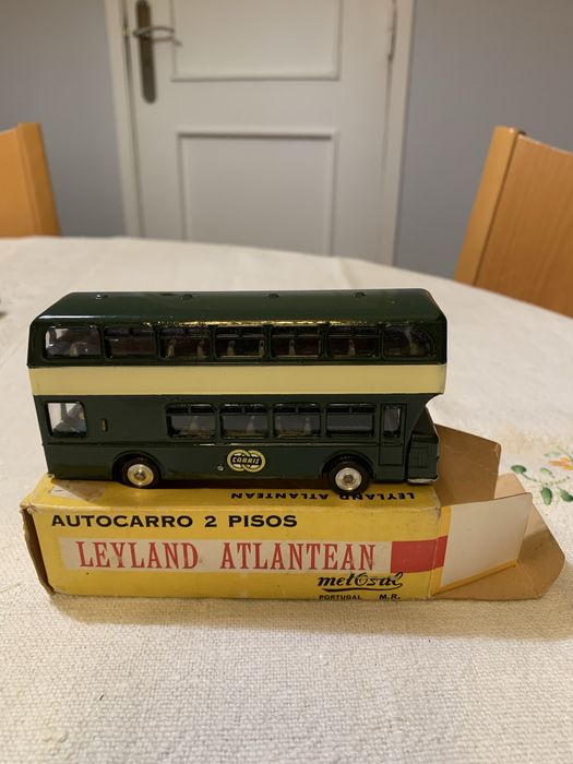 Autocarro Leyland METOSUL