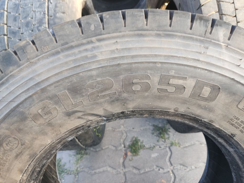 235/75R17,5 10мм шини бу.