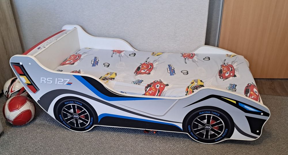 Łóżko dziecięce samochodzik