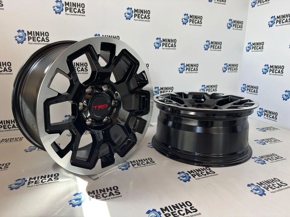 Jantes Look TRD 4x4 em 17 (6x139.7) preto polido