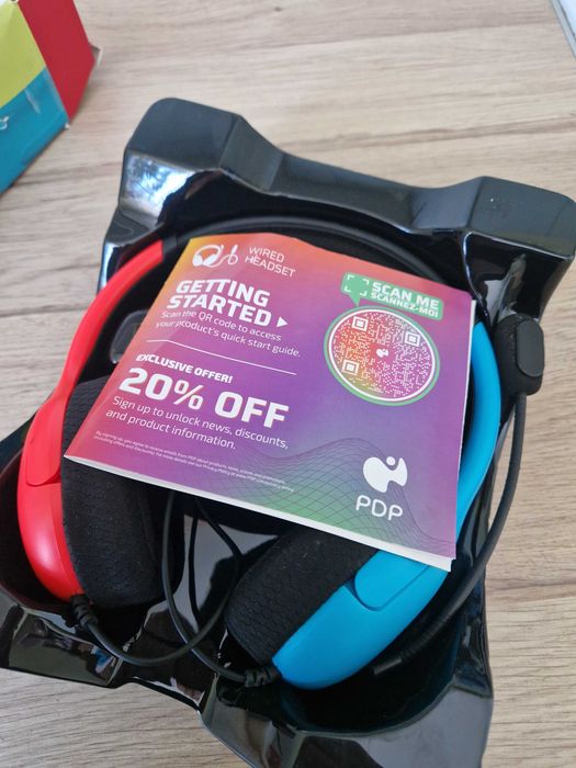 Słuchawki przewodowe PDP LVL40 na Nintendo Switch, niebiesko-czerwone