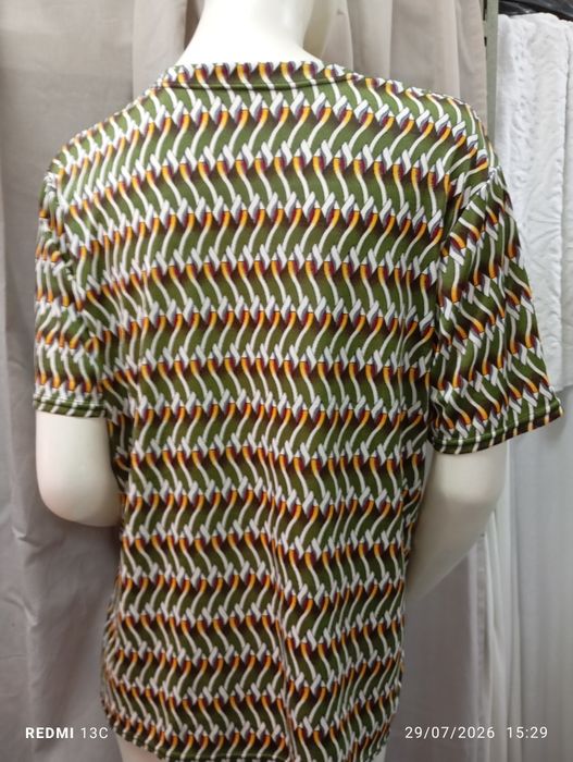 T-shirt manga curta estampada