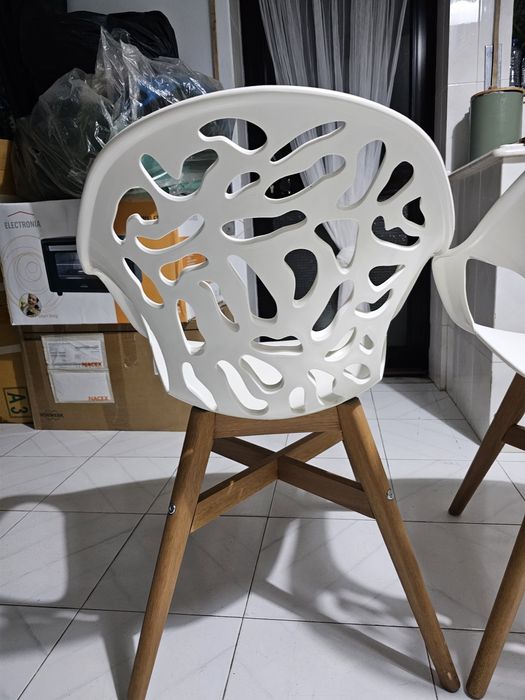 Cadeiras muito comfortavel. Com bom estado