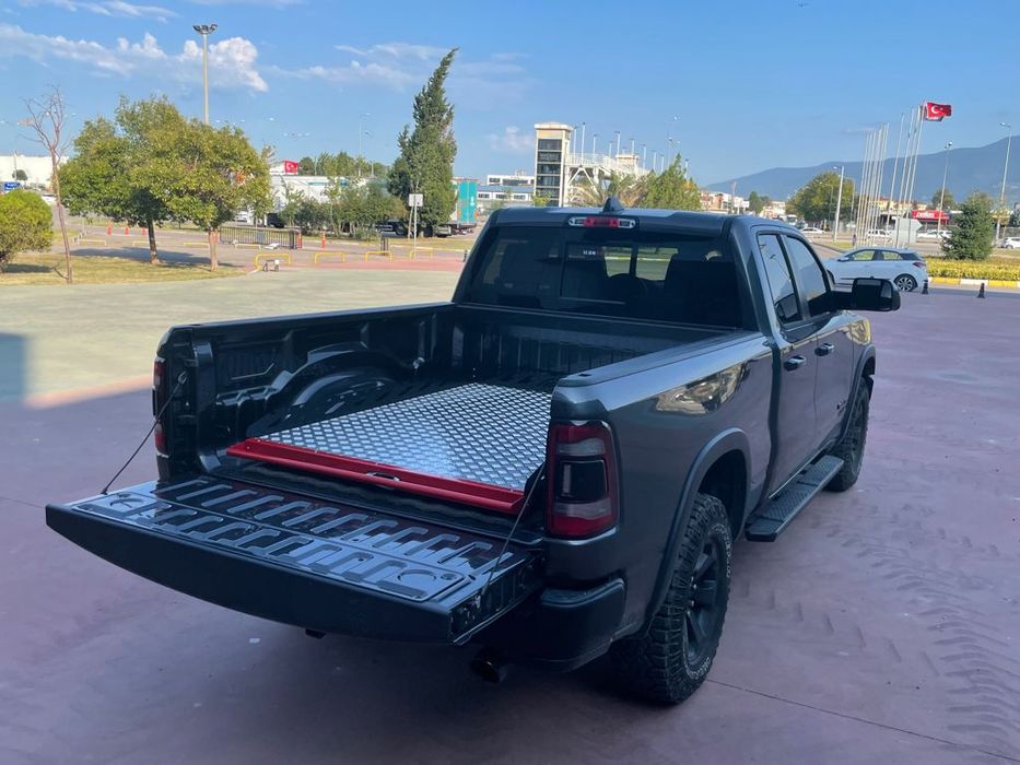 Szuflada platforma wysuwana na pakę Dodge RAM 1500 - długa paka 6,5ft