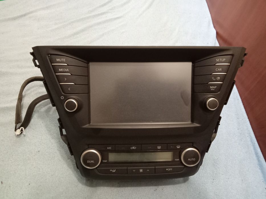 Radio nawigacja GPS Toyota Avensis t27 t29 igla