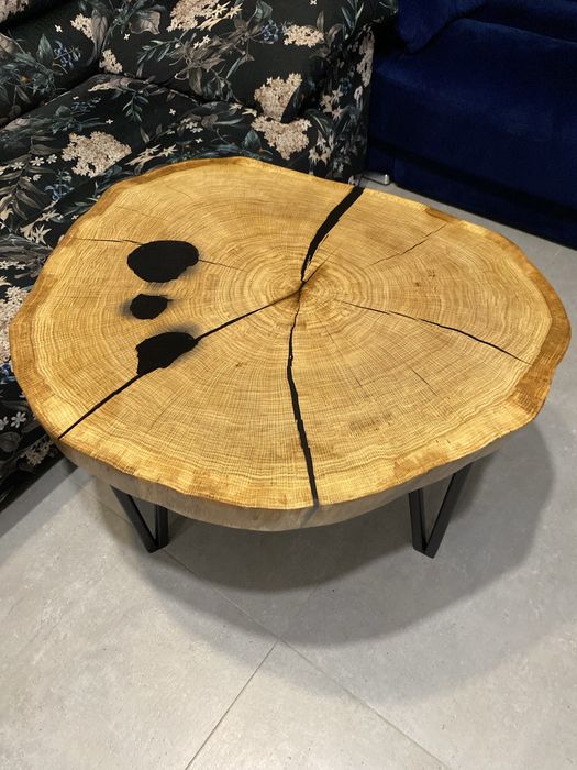 Stolik z plastra dębu z żywicą 72/65cm-okazja