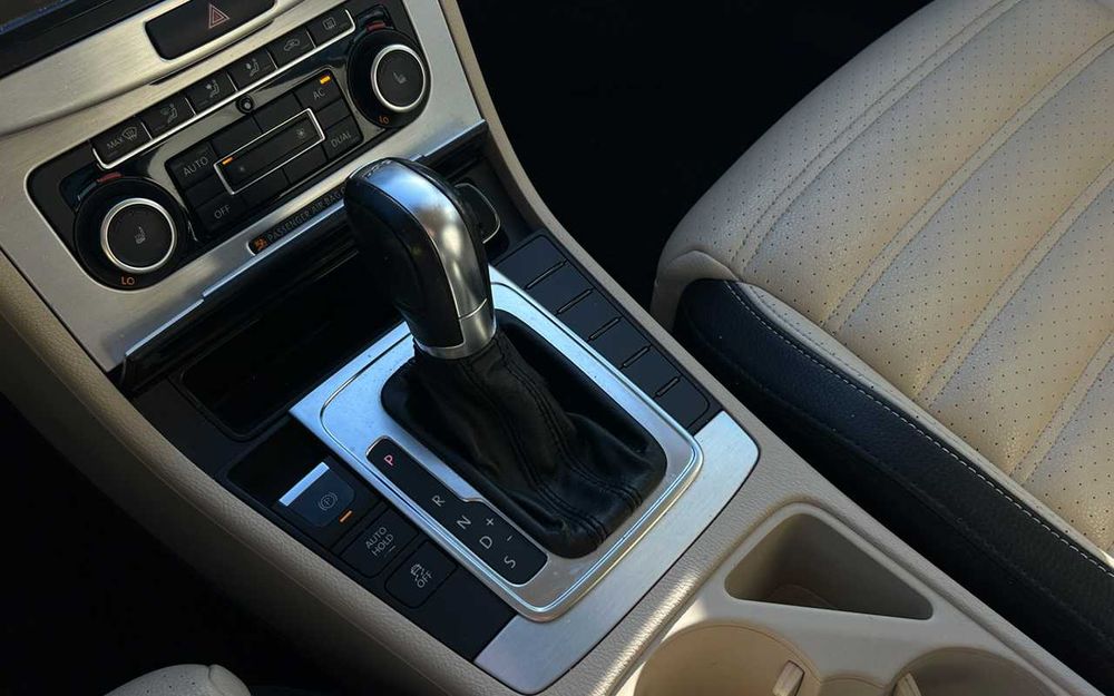 Volkswagen CC 2011