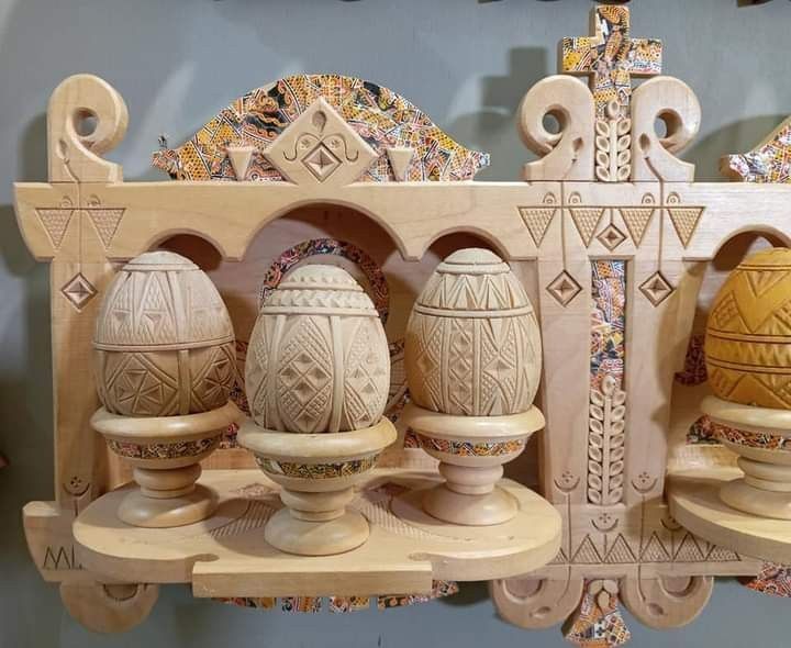 Підставки для пасхальних яєць