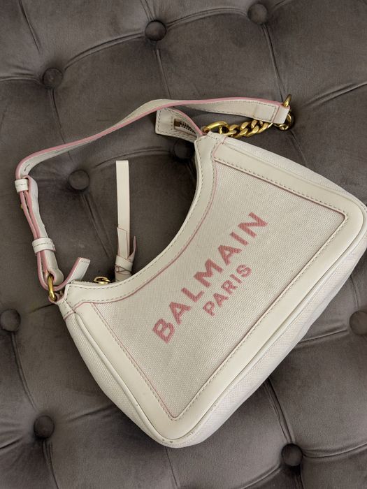 Сумка Balmain B-Army Logo Shoulder Bag in Cream