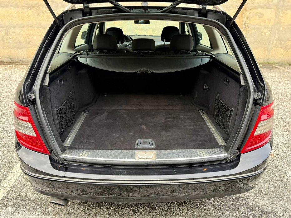 Mercedes C220 CDI Elegance 170cv Caixa Automática 2007