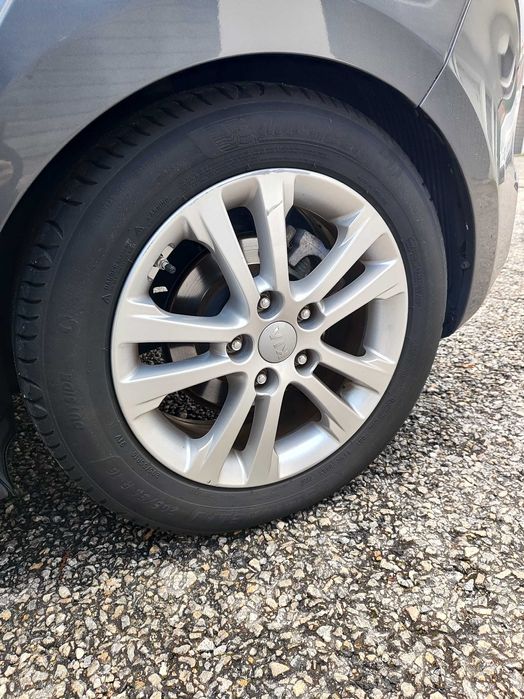 Kia Ceed 1.4 CRDi Prime – Maio 2015 – Diesel