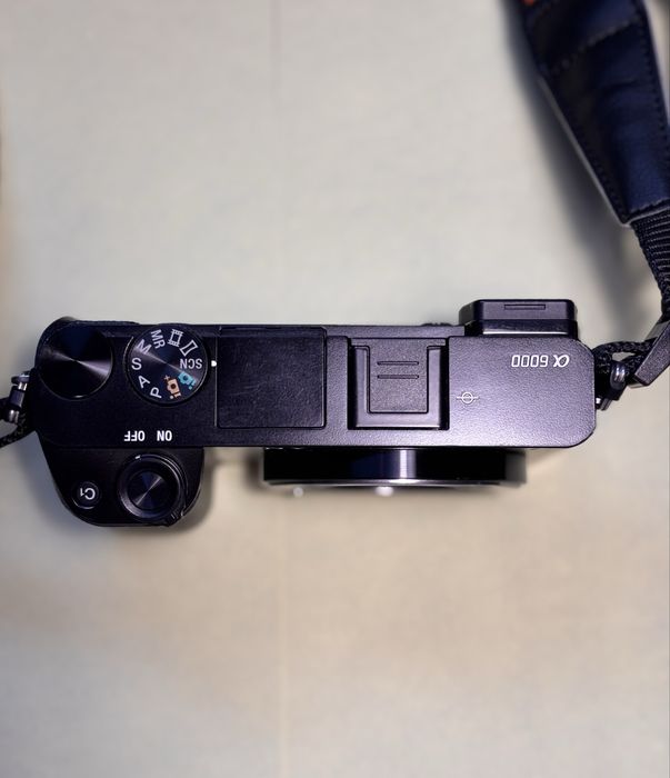 фотоапарат sony a6000