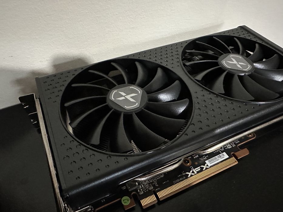 Placa Gráfica XFX RX6500 XT NOVA sem uso