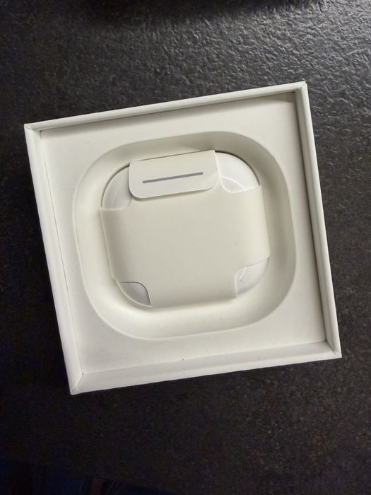 AirPods 4 нові MXP63ZP/A